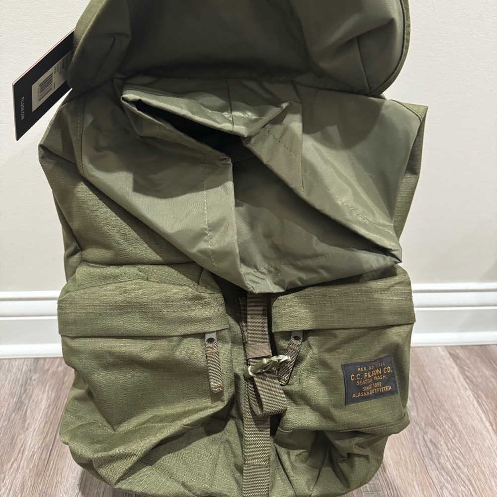 Filson Ripstop Nylon Backpack in Surplus Green 32L - Picture 5 of 10